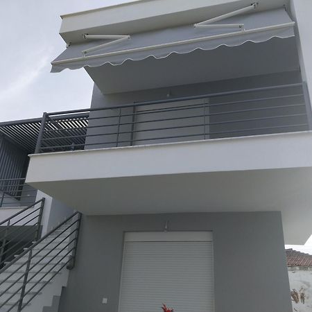 Athina Apartment Ofrínion Exterior photo