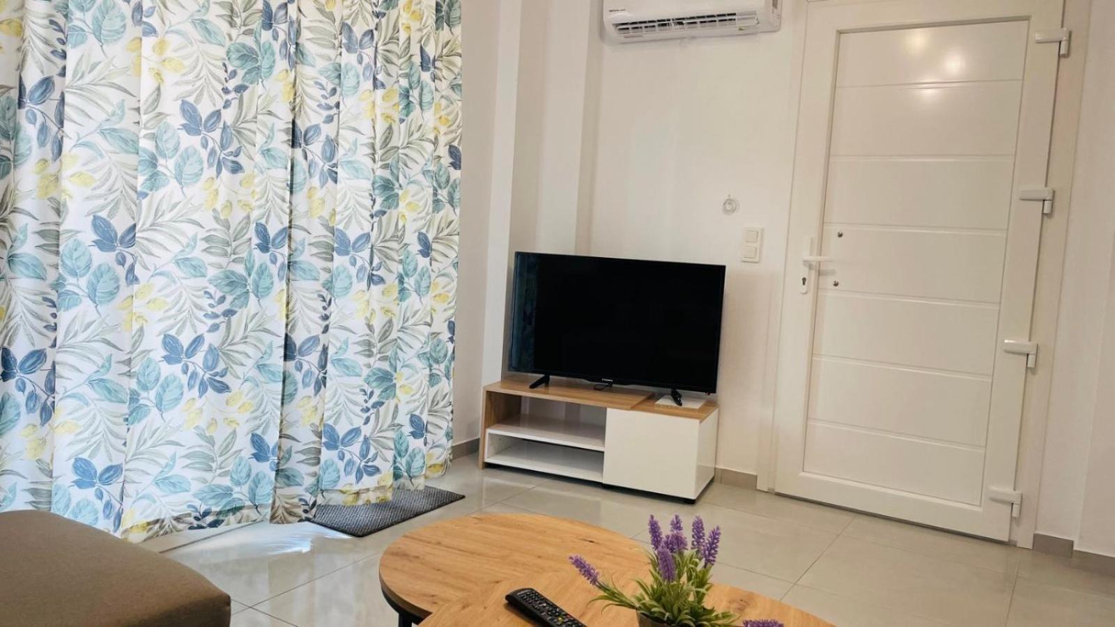 Athina Apartment Ofrínion Exterior photo
